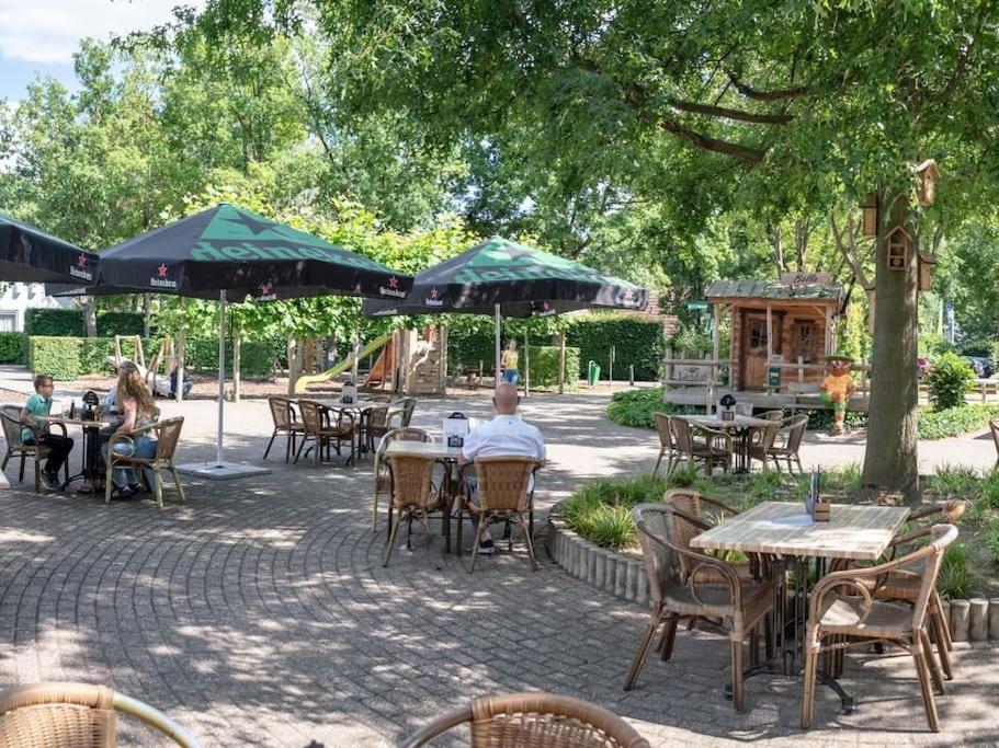 Vrijstaande Recreatievilla Met Ruime Omheinde Tuin Posterholt Екстериор снимка