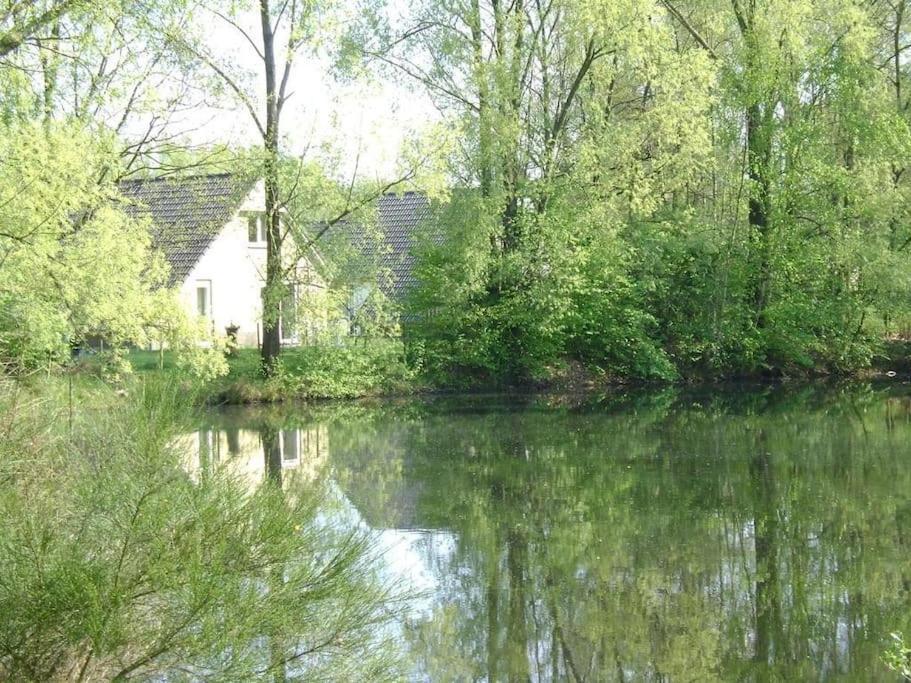 Vrijstaande Recreatievilla Met Ruime Omheinde Tuin Posterholt Екстериор снимка